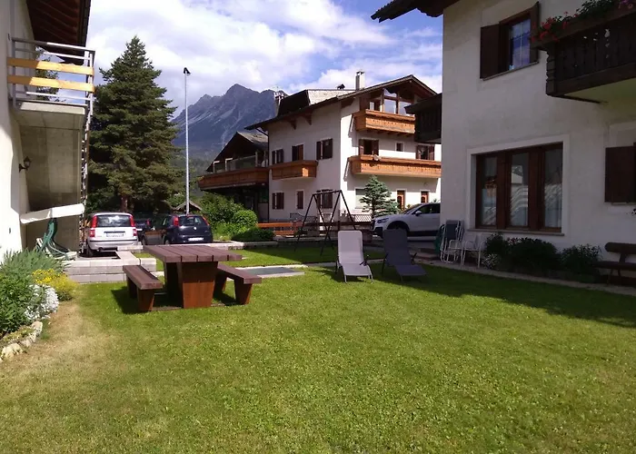 Casa Dello Sciatore 度假居 *